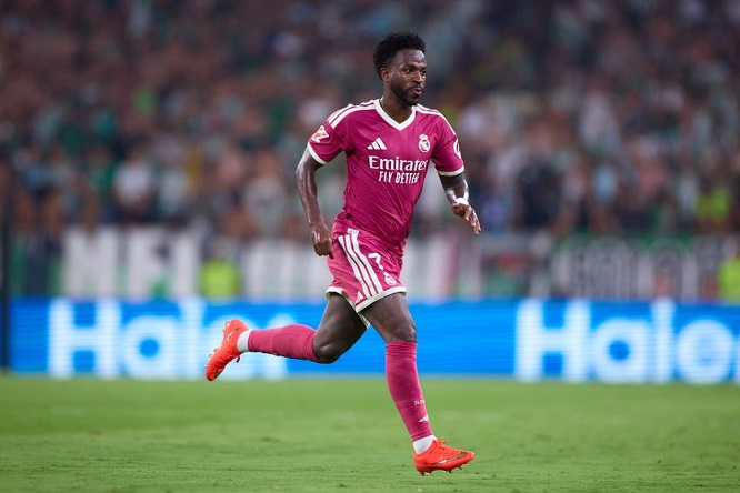 Na nova temporada, Vinícius Júnior dá a impressão de ter envelhecido subitamente